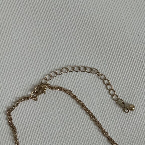 White & Gold Toned Acrylic Pointed Oval Beaded Bib Cluster Statement Necklace - Picture 11 of 12